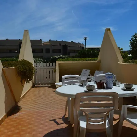 Cap D'agde Naturisme, 1 Piece, 4 Personnes - Fr-1-249a-27 *